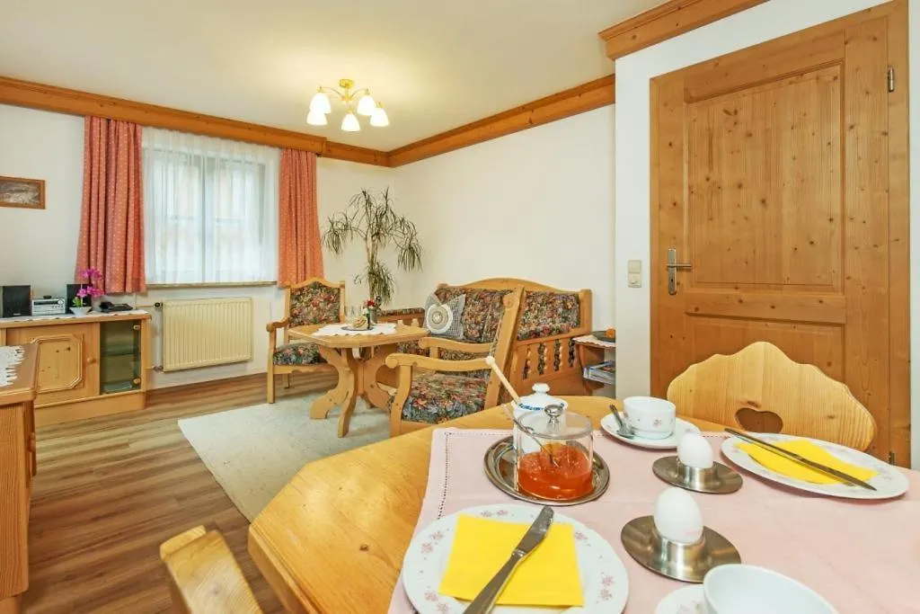 Haus Schmiederer Apartamento Reit im Winkl